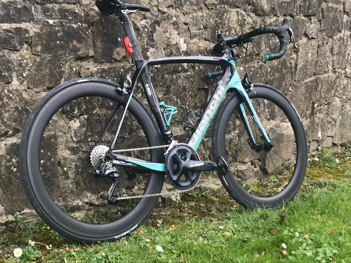 Bianchi Oltre XR2 - Ultegra Di2 - Image 1
