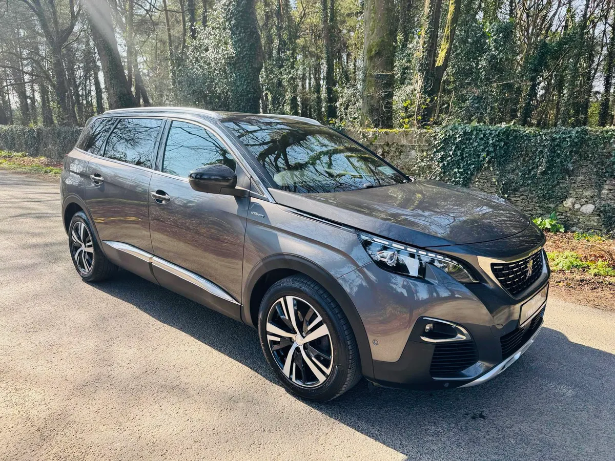 201 PEUGEOT 5008 GT LINE MEGA SPEC AS NEW - Image 1