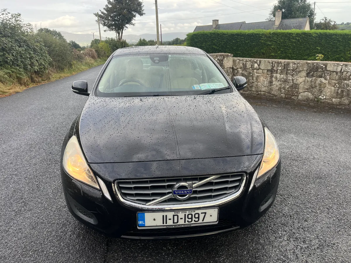 Volvo S60 2011 - Image 2