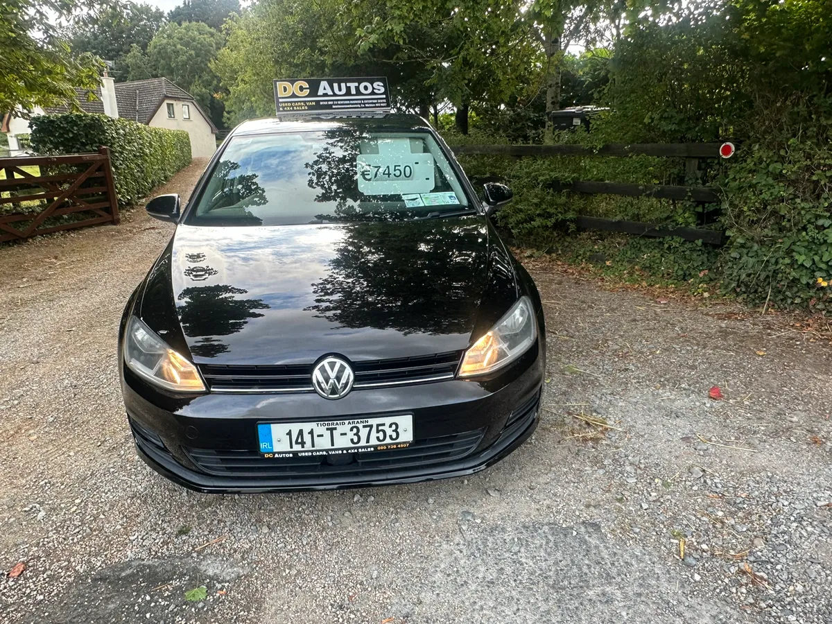14 Volkswagen Golf - Image 2