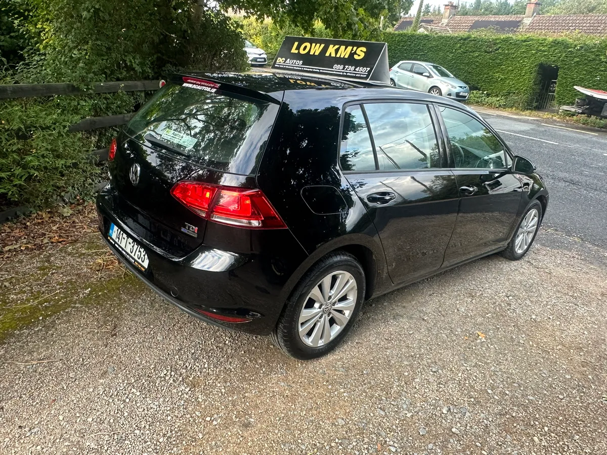 14 Volkswagen Golf - Image 3
