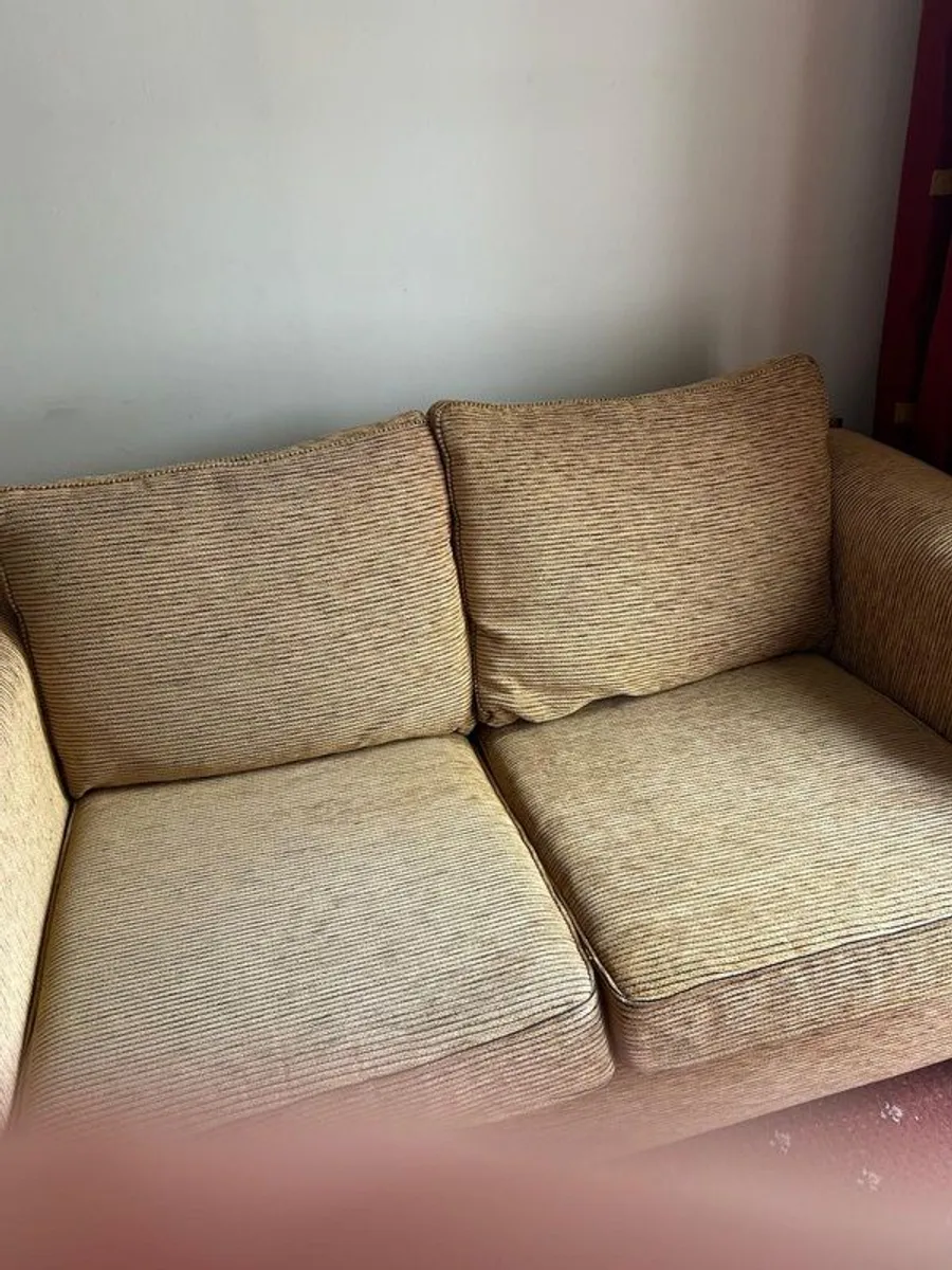 Couch - fold out bed - Image 2