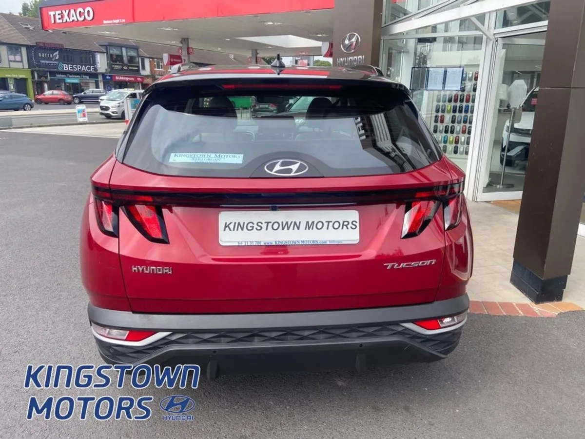 Hyundai Tucson Executive 2tone 5DR - Image 4