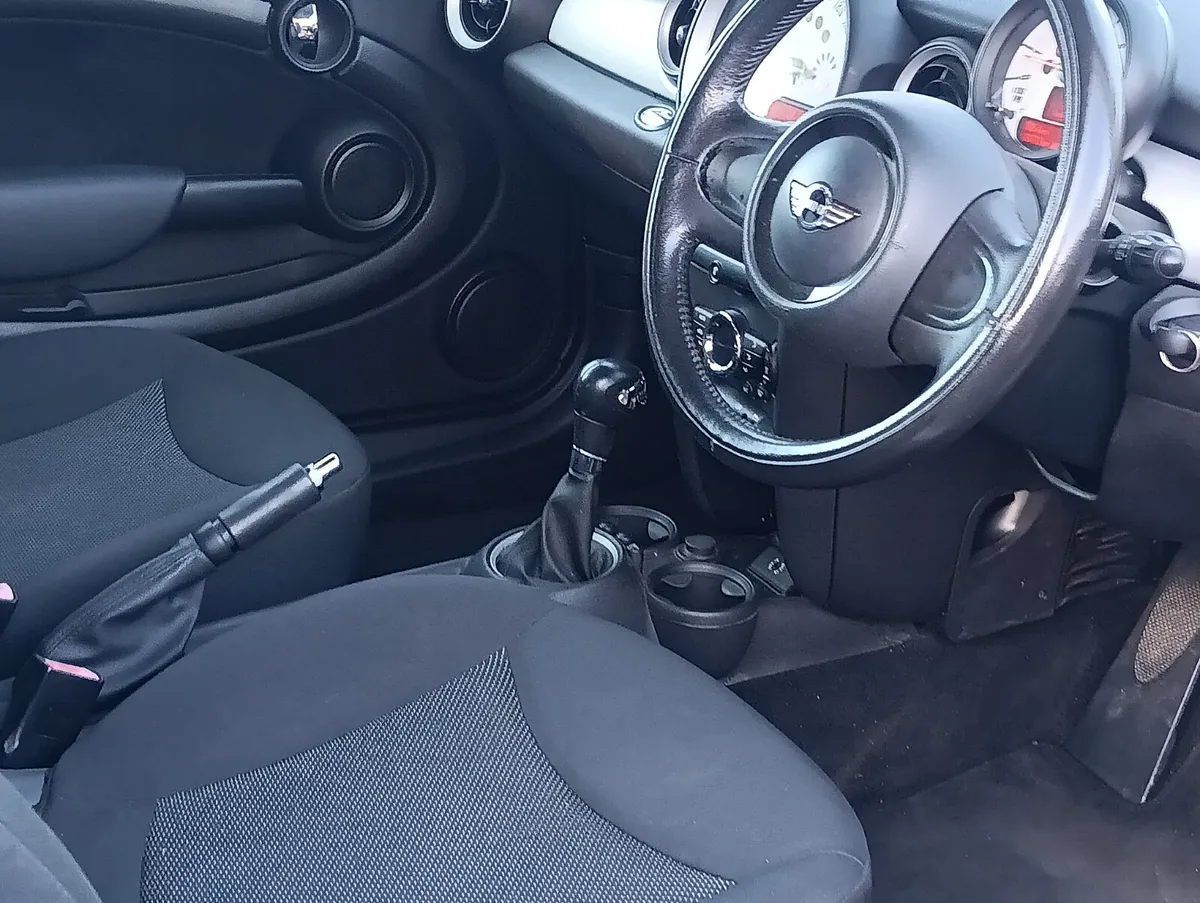 💥2013 Mini Cooper 1.6 Petrol Automatic 3 door💥 - Image 4