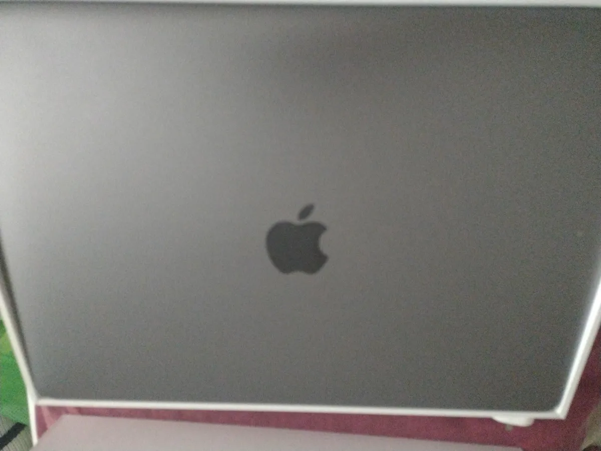 MacBook Air M1 13" - Image 1