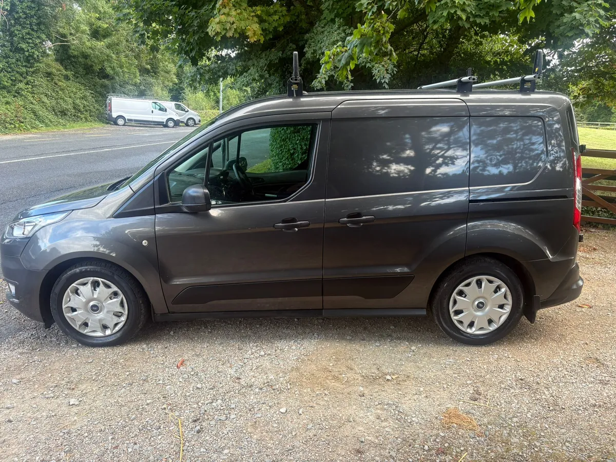 19 Ford Transit connect 3 seater - Image 2