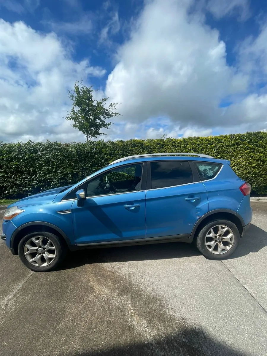 Ford Kuga 2010 - Image 2