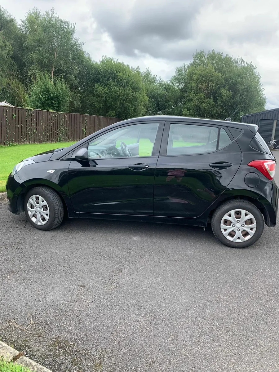 Hyundai i10 2015 - Image 2