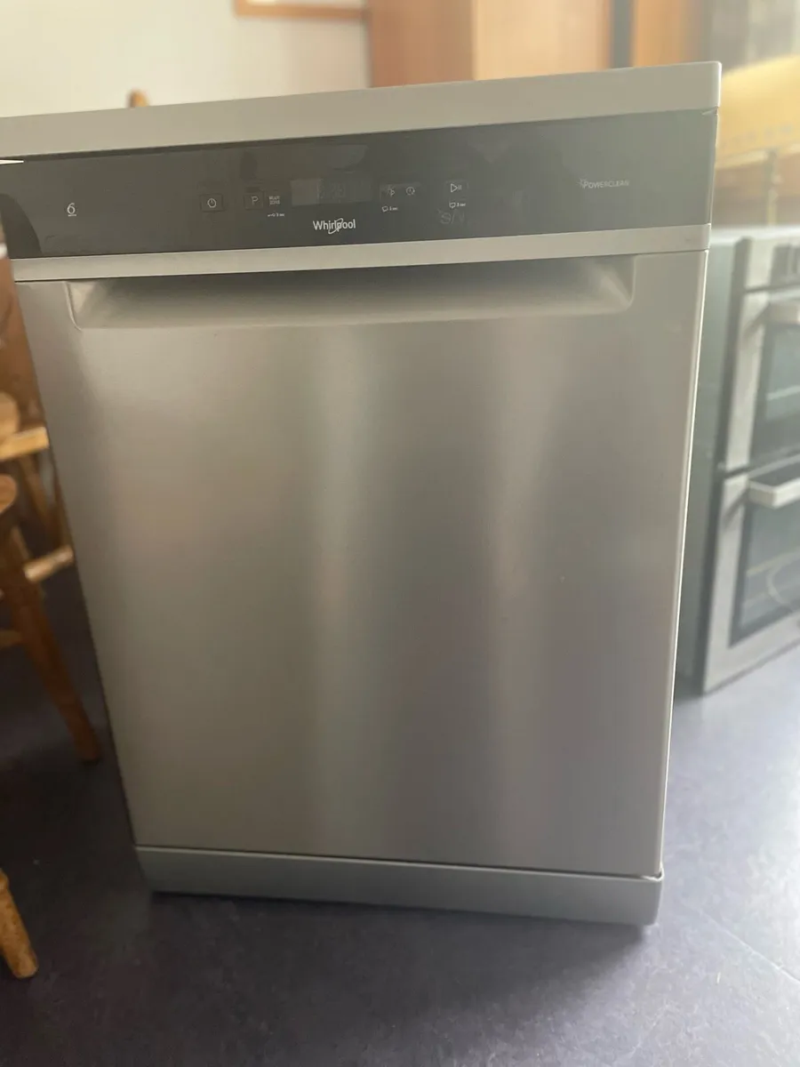 Whirlpool powerclean  brushed steel dishwasher - Image 3