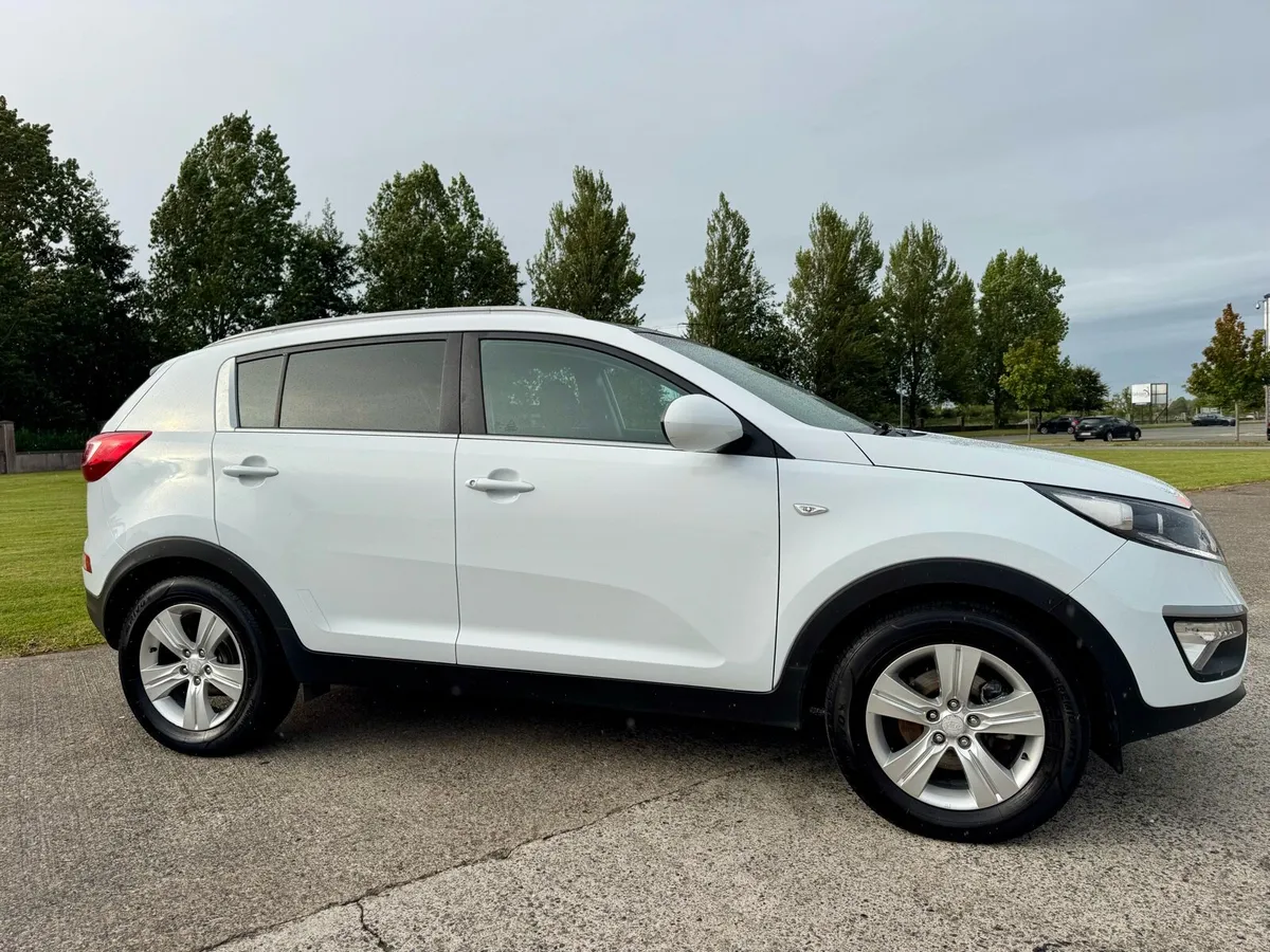 👌Kia Sportage LXES / HIGH SPEC / LOW MILES / Pano - Image 3