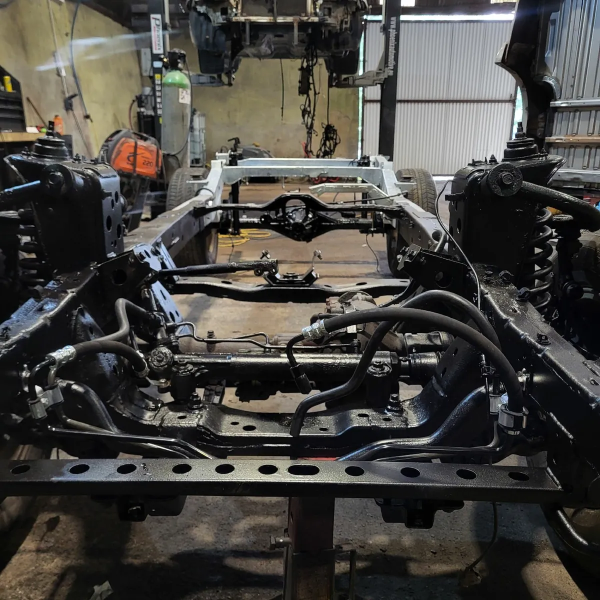 Hilux and landcruiser chassis - Image 1