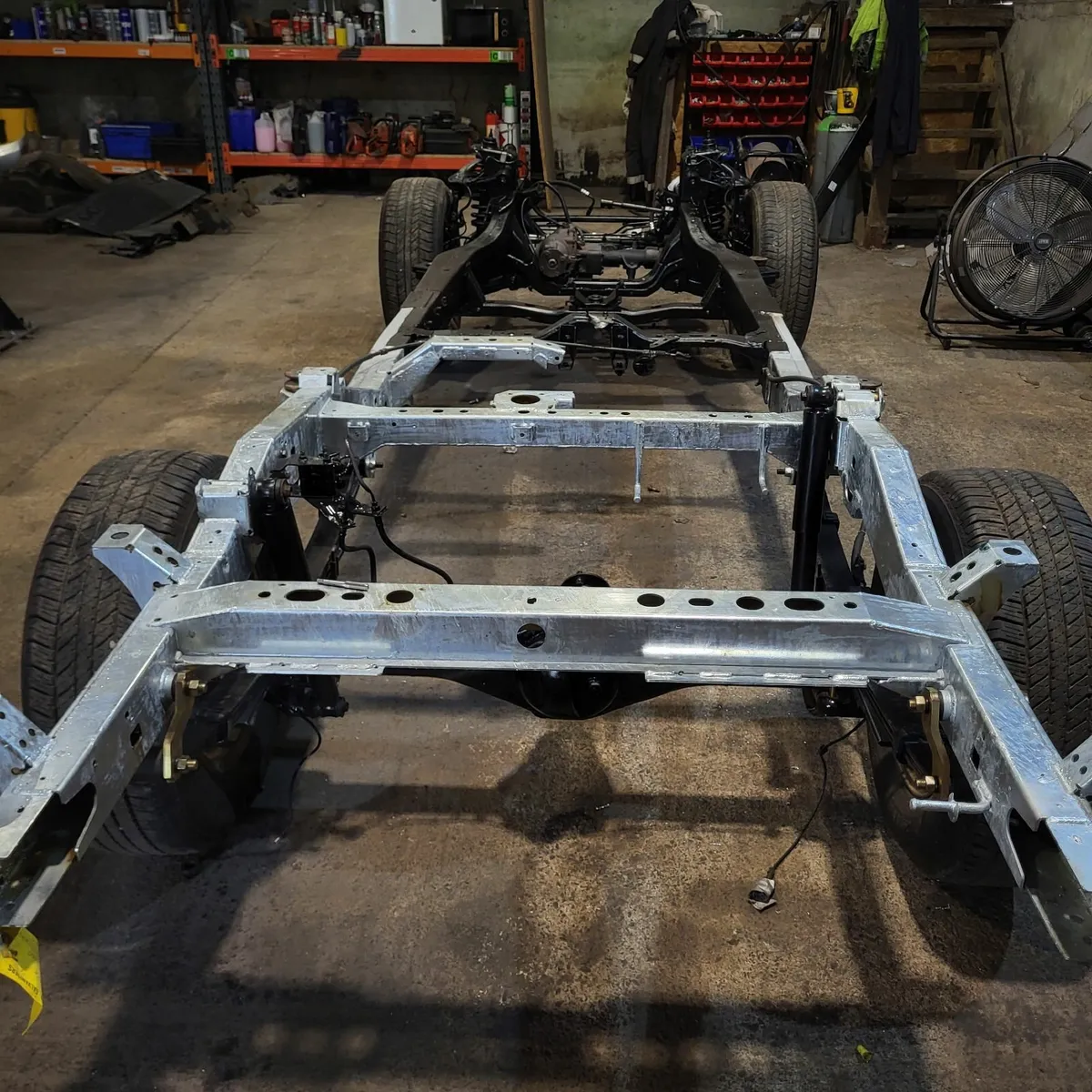 Hilux and landcruiser chassis - Image 2