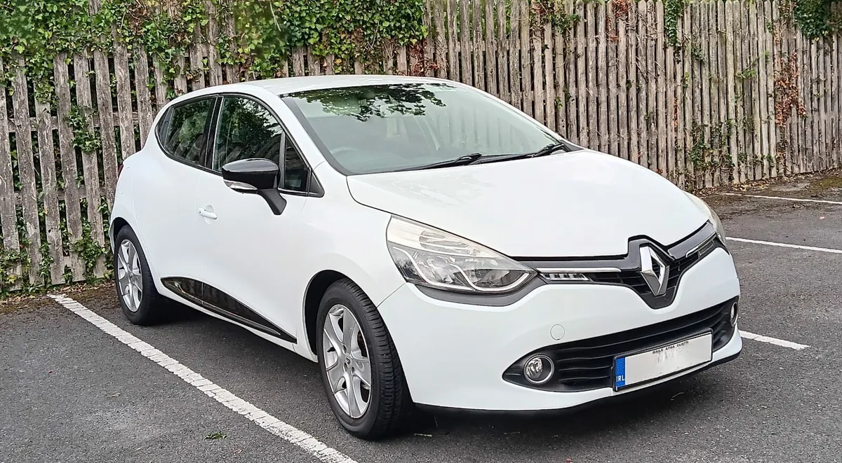 Renault Clio 0.9 Dynamique tce with NCT - Image 2
