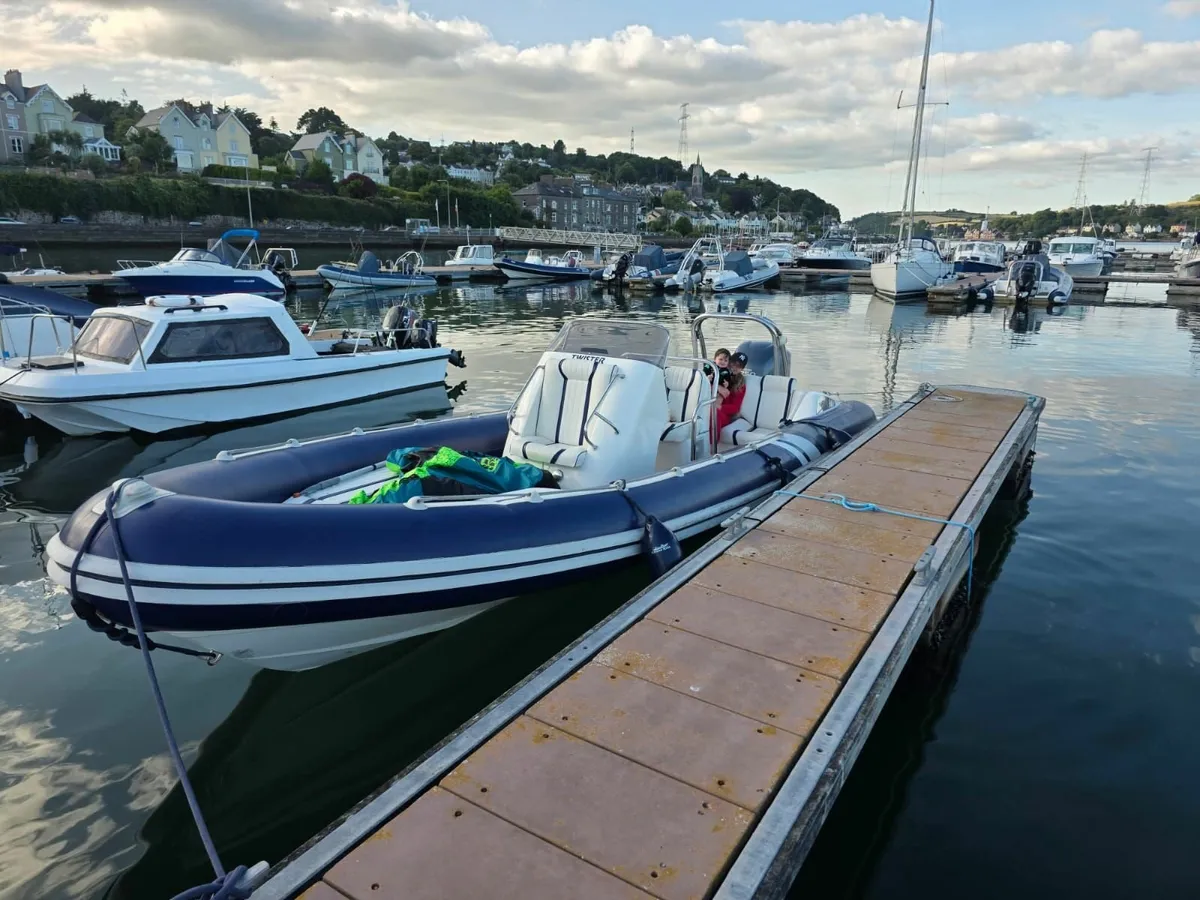 Boat - Image 4