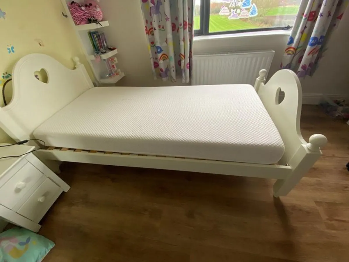 Kids Bed - Image 2