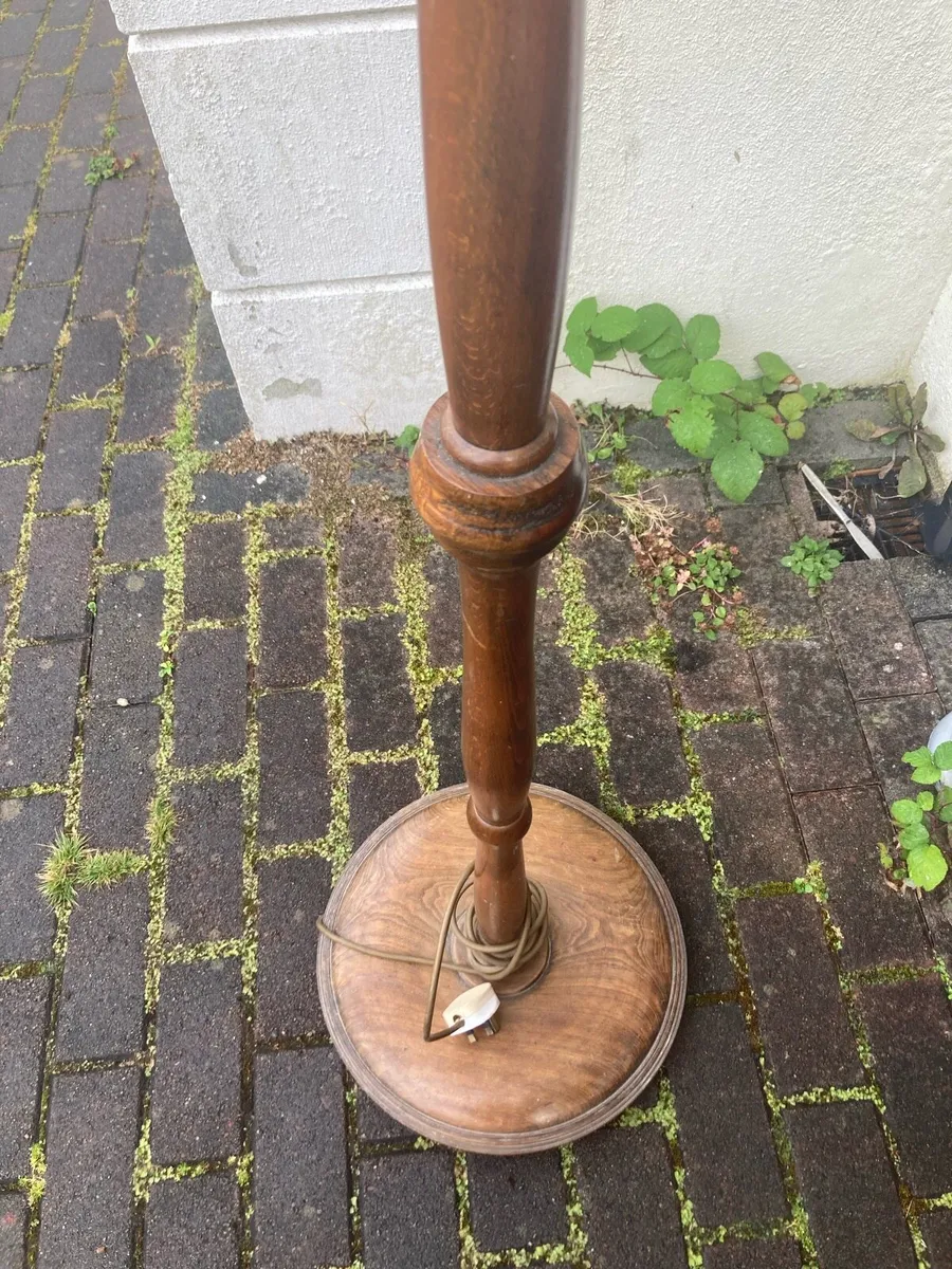 1920s oak 6 foot lamp - Image 3