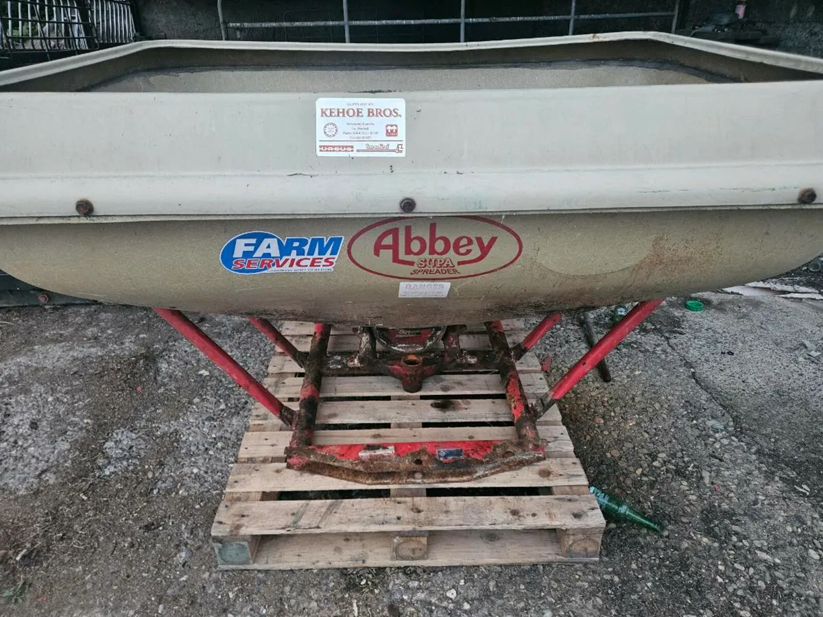 Abbey manure spreader - Image 1