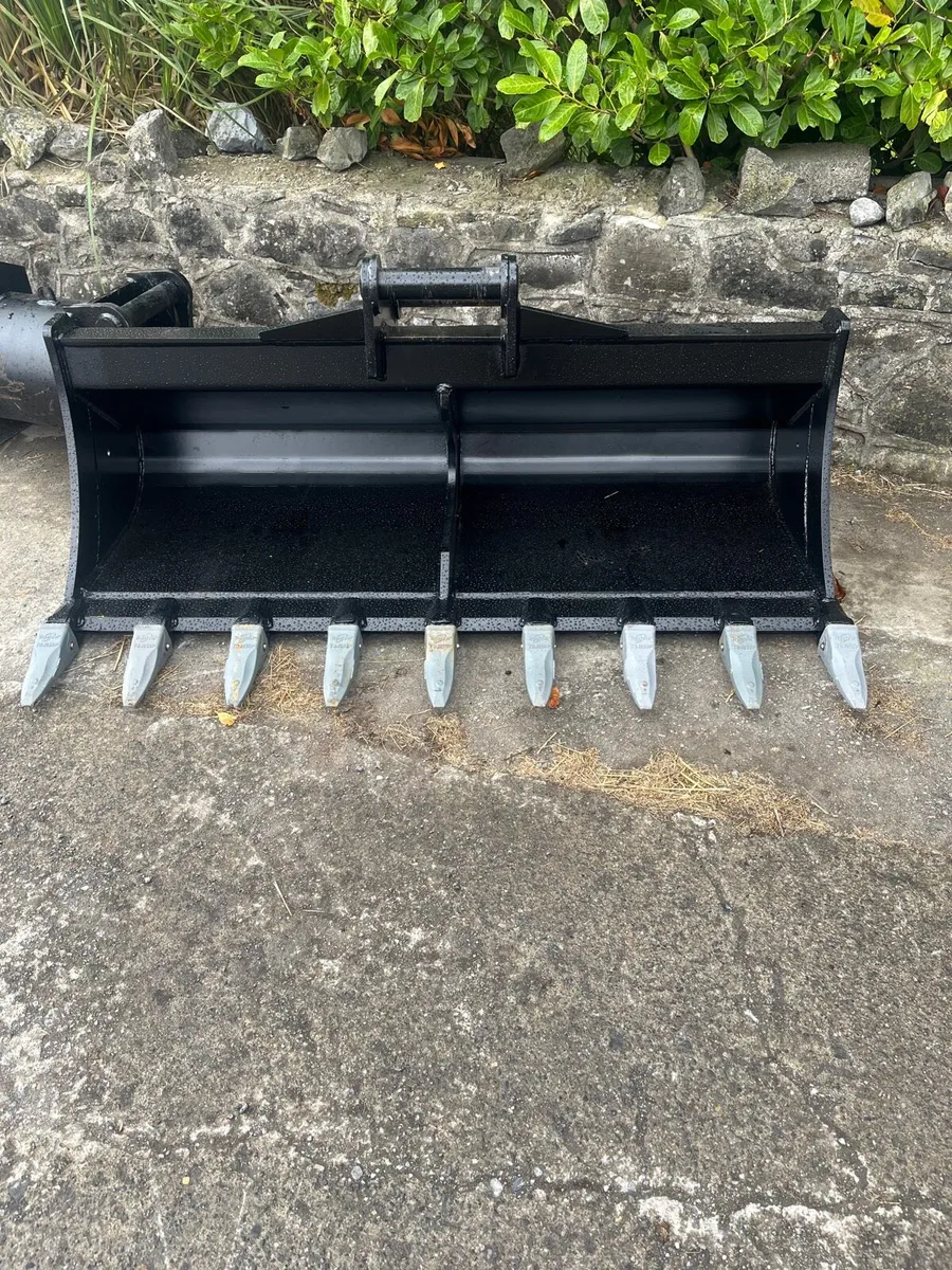 Ditching bucket 6ft 65mm pins - Image 1