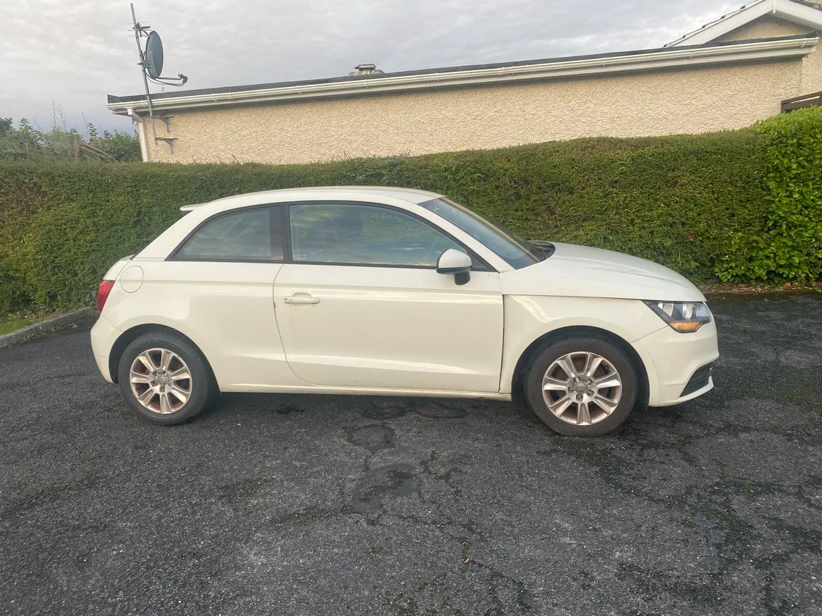 Car - Image 4