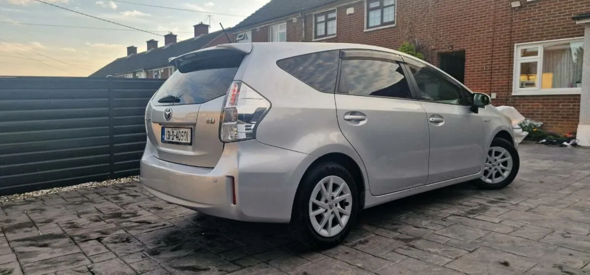 2013 Toyota Alpha 7 Seater - Image 2