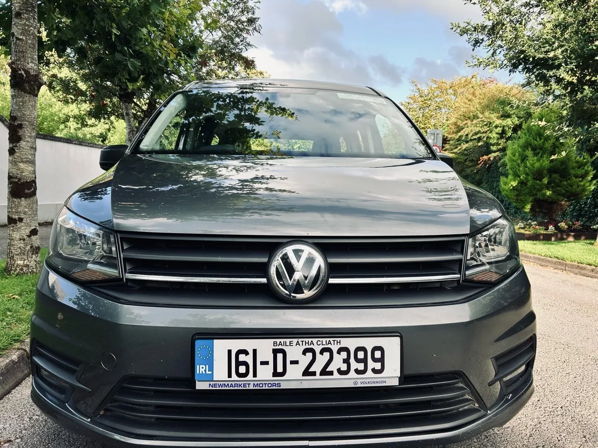 2016 VOLKSWAGEN CADDY SEVEN SEATER MAXI DIESEL AUT - Image 2