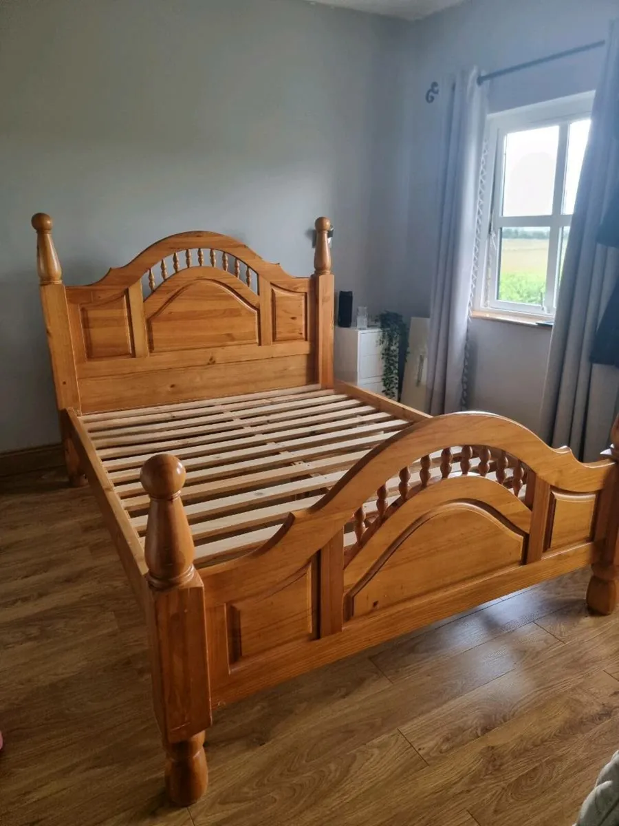 King size Bed - Image 1