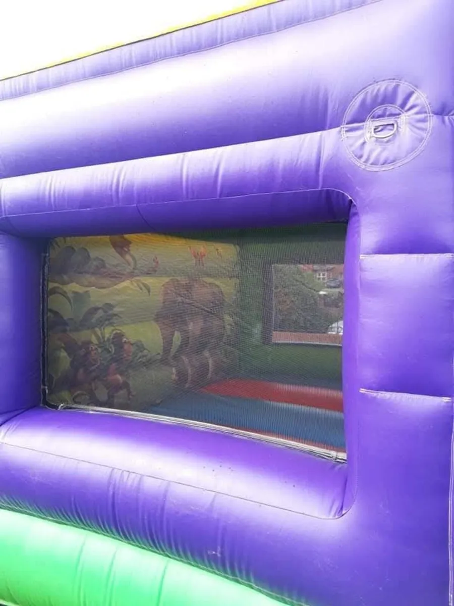 Bouncy castle for sale - Image 3