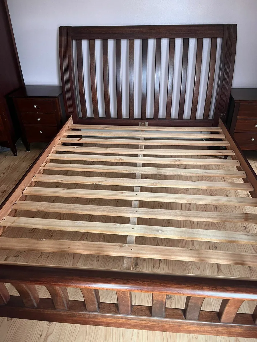 Kimg Size Slipper Bed - Image 4
