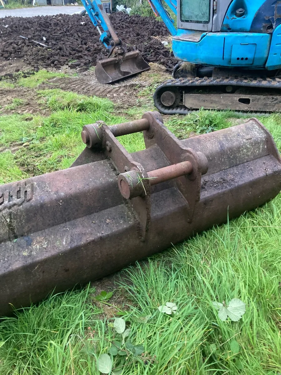 Digger bucket geith 6 foot grading bucket - Image 1