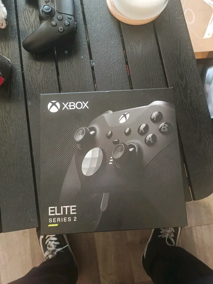 Xbox Elite Series 2 Controller - Image 2