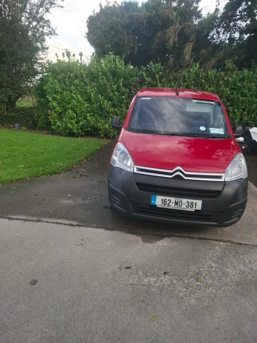 Van - Image 1