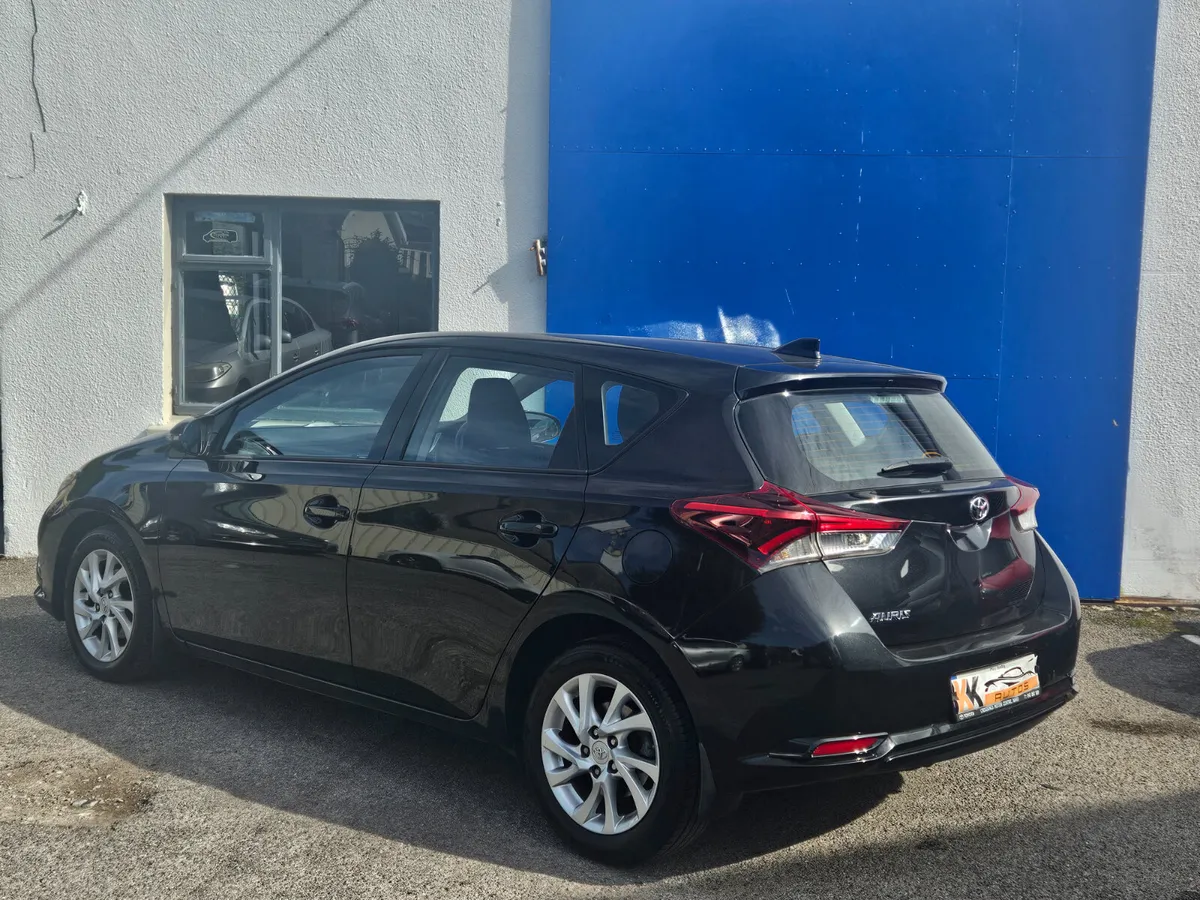 Toyota Auris 2018 D4D - Image 2