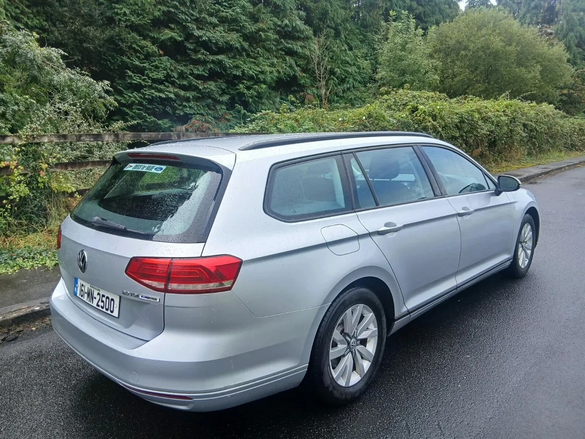 2016 volkswagen passat - Image 3