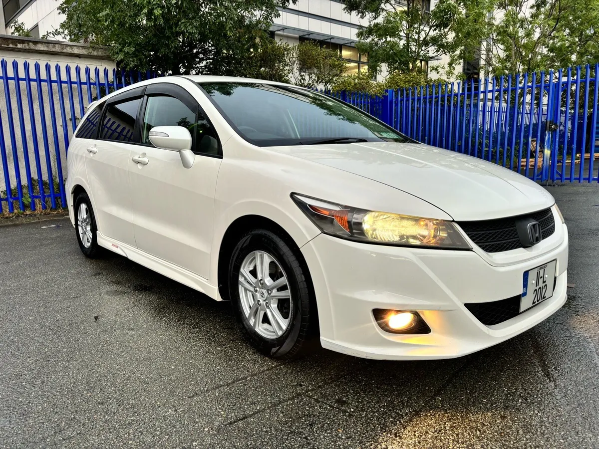Honda Stream 1.8 CVT 5 DR 7 Seats - Image 1