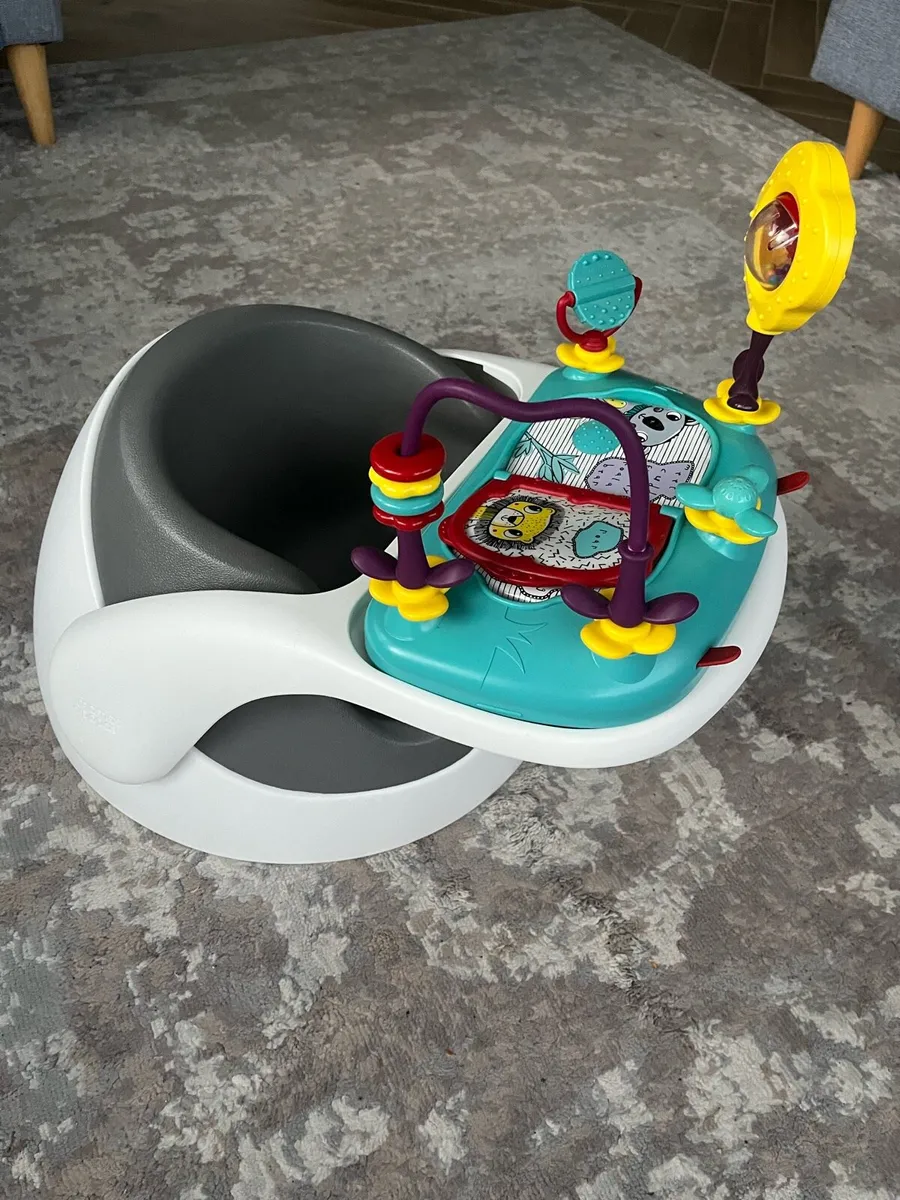Mamas and Papas Baby Snug Floor Seat w/ Activity T - Image 1