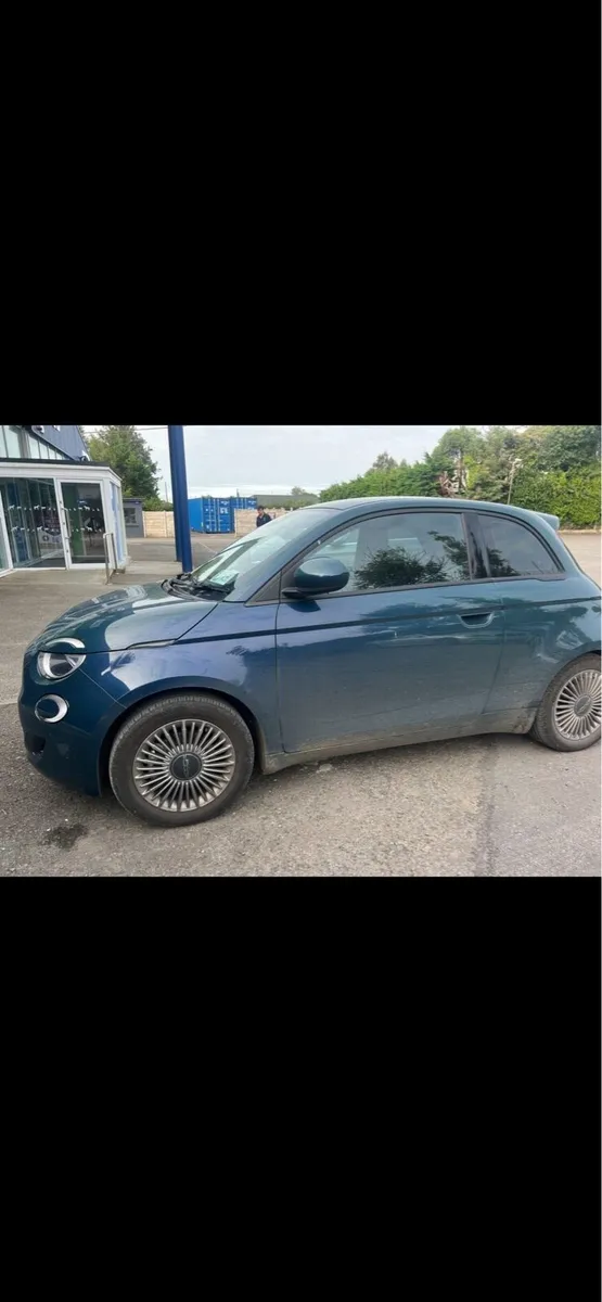Fiat 500e Icon 42kwh 3dr Auto - Image 2