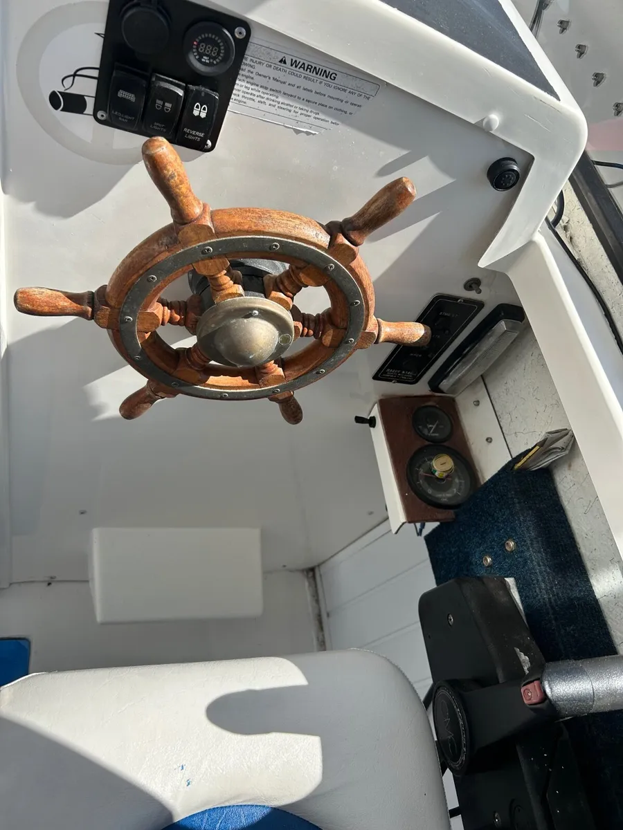 Boat Hardy Navigator - Image 4
