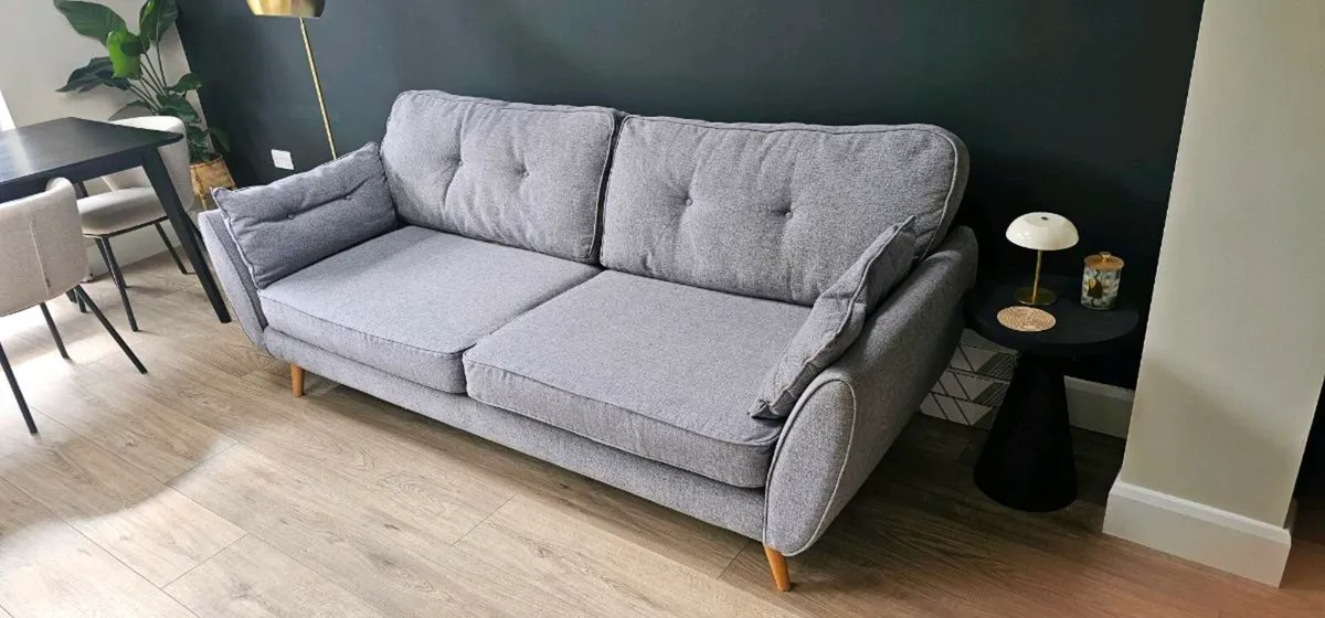 4 seater sofa - Image 3