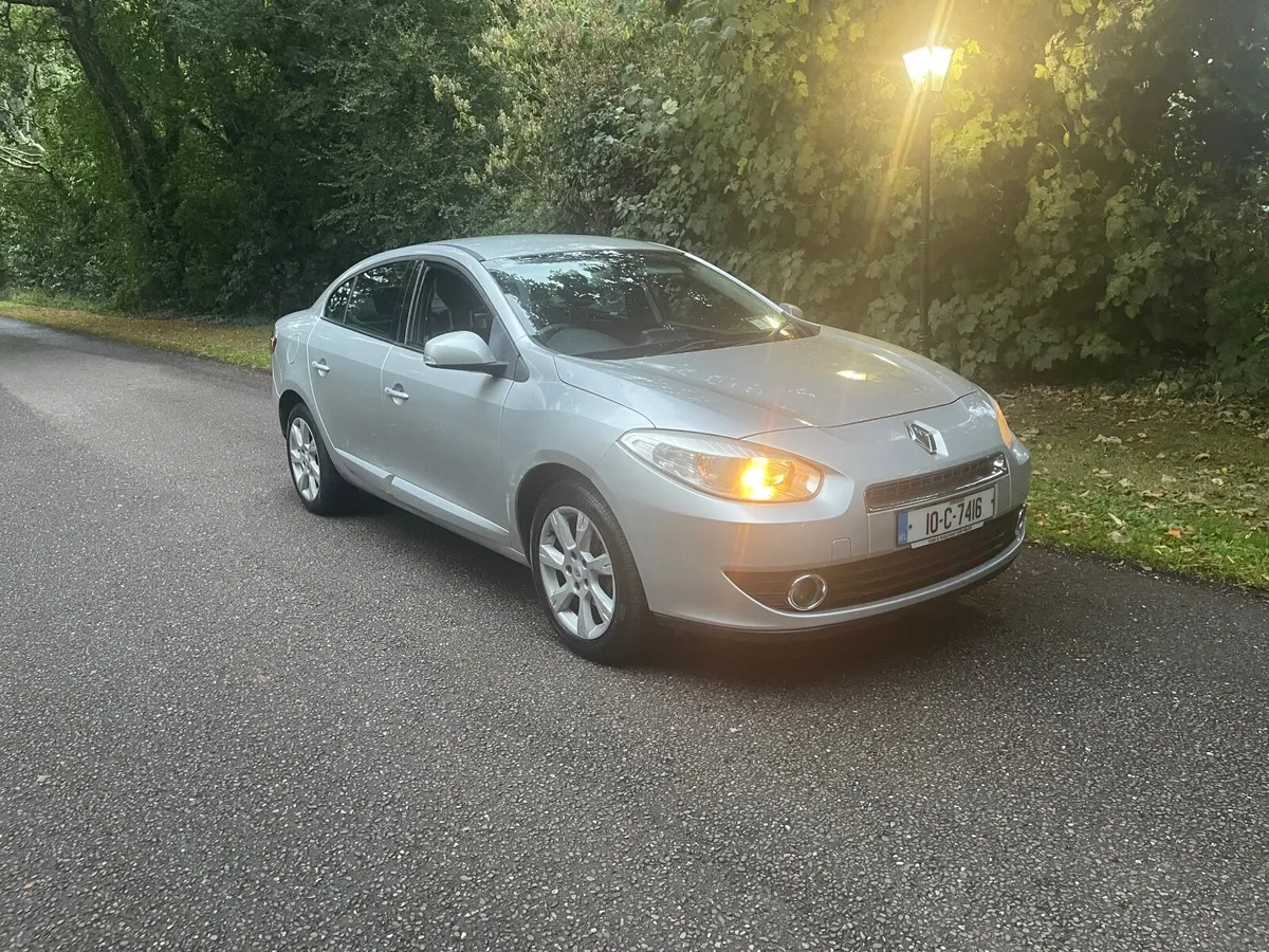 Renault Fluence 2010 - Image 1