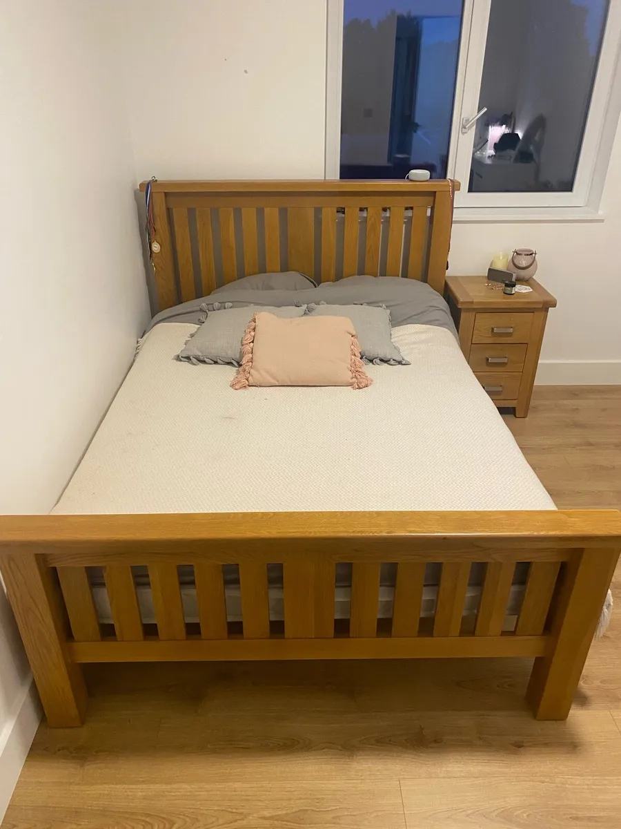 2 double oak beds - Image 1