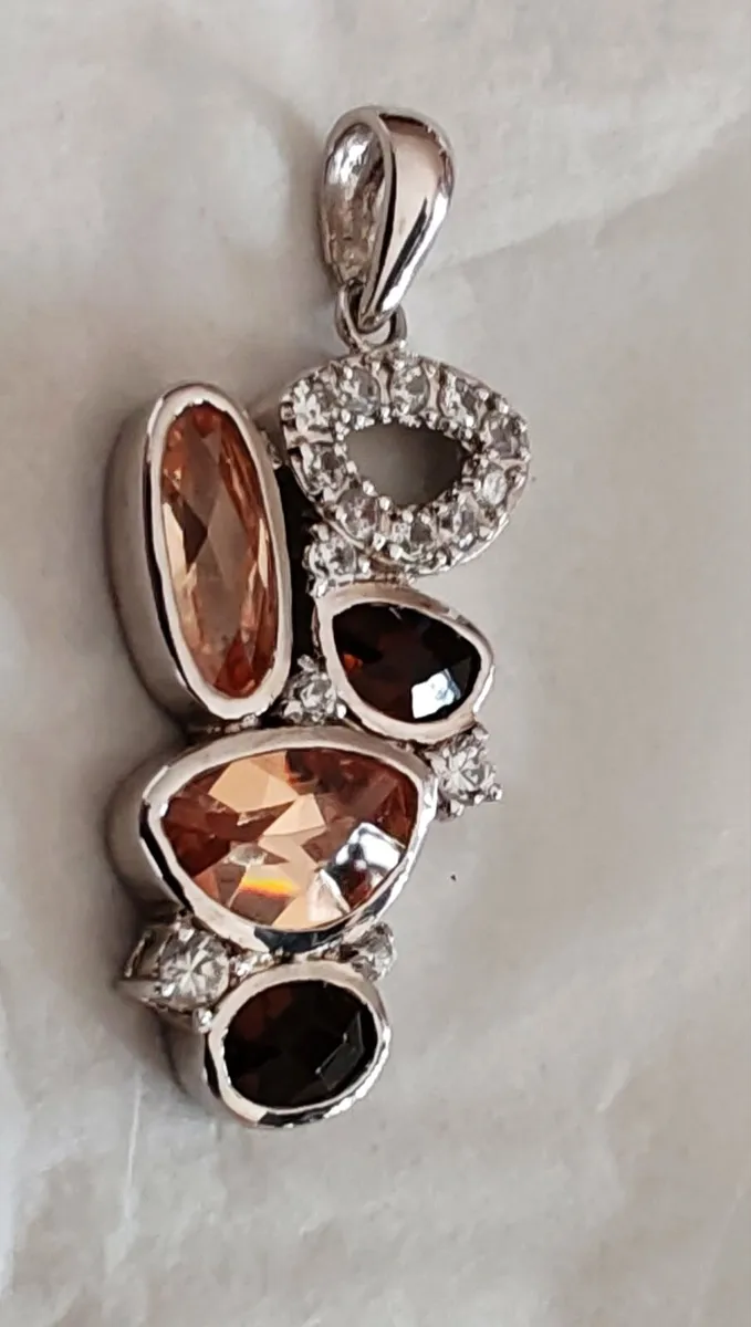 Sterling silver pendant - Image 1