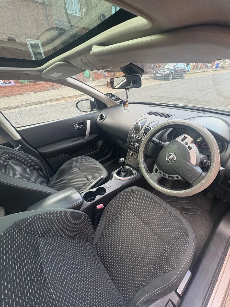 2010 Qashqai 1.5 manual - Image 2