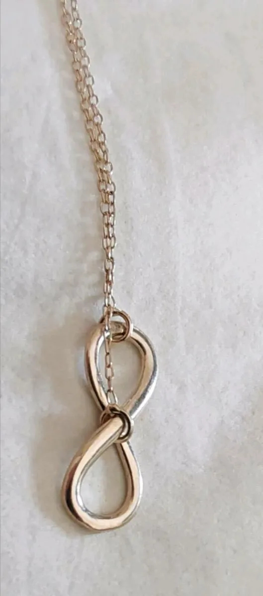 Sterling silver infinity pendant - Image 1