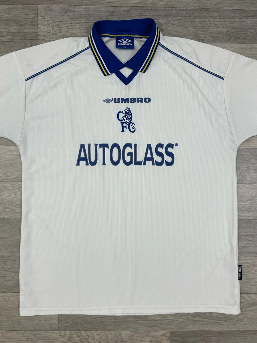 Genuine Vintage 1998 Umbro Chelsea London Jersey - Image 2