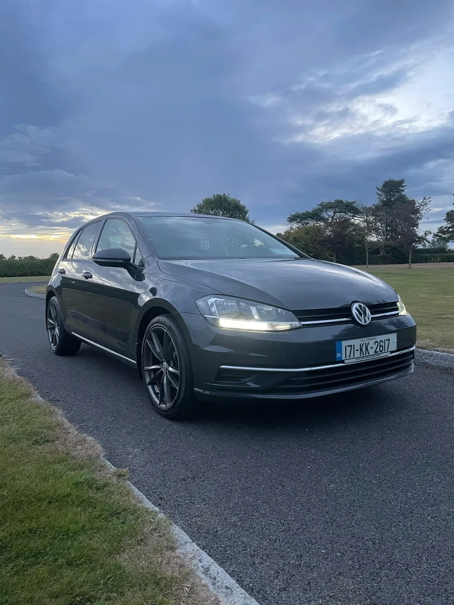 171 Volkswagen Golf NAV 1.6TDI - Image 1