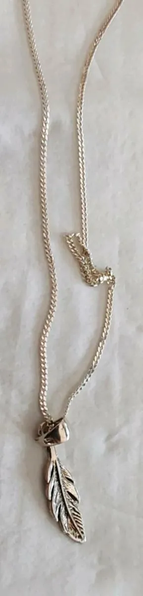 Sterling silver leaf pendant - Image 1