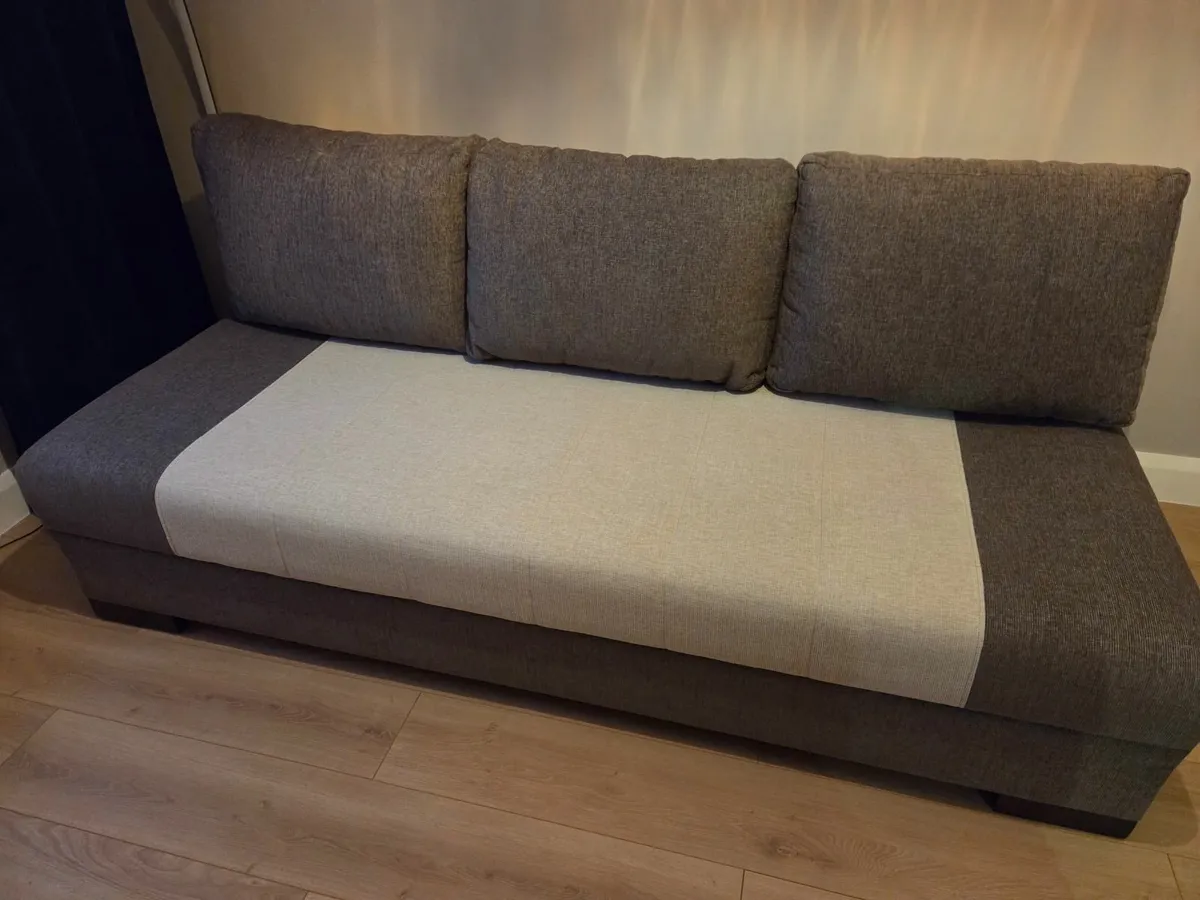 3 Seater Sofa Bed - Image 4