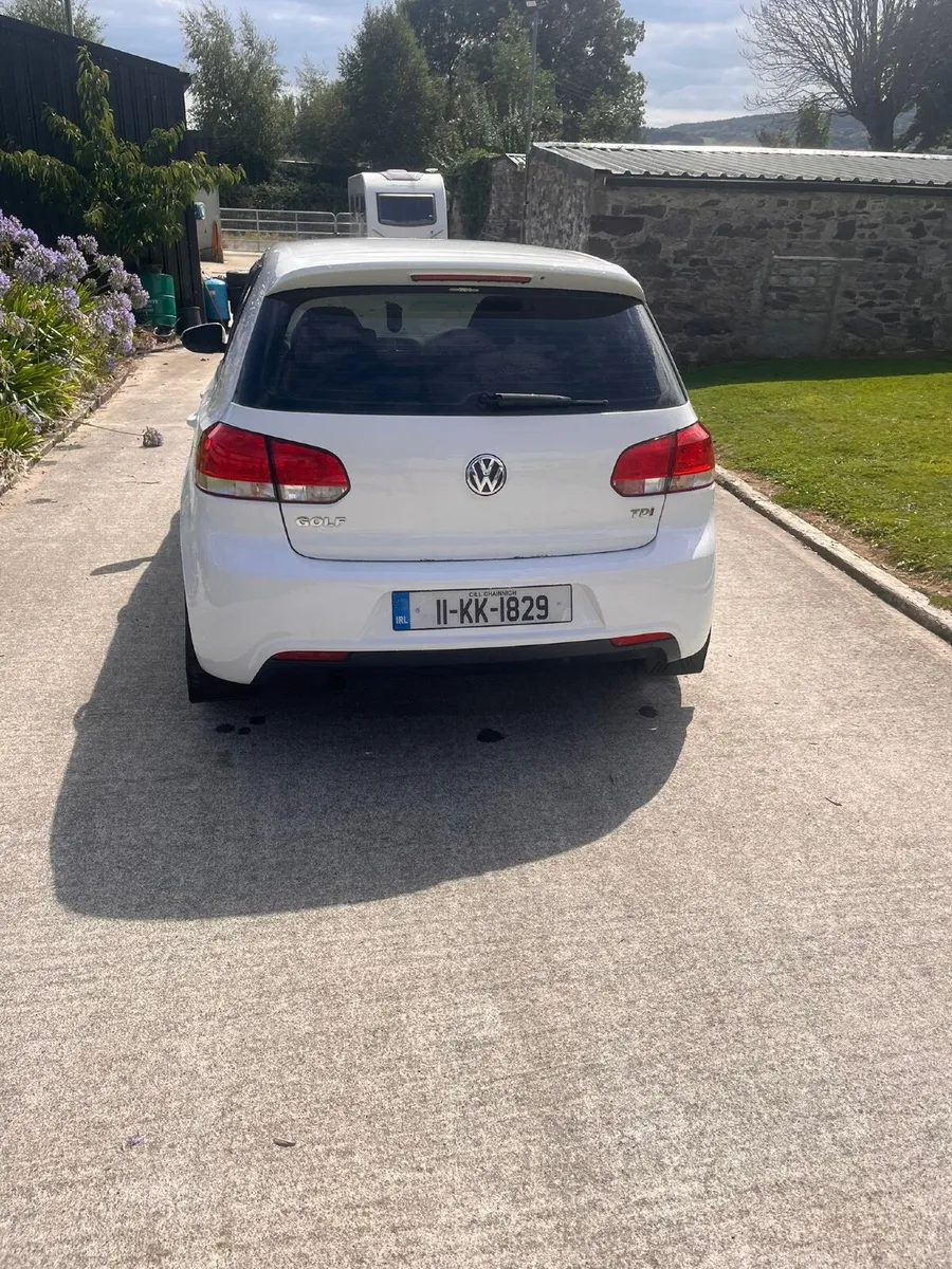 Volkswagen Golf 2011 - Image 3