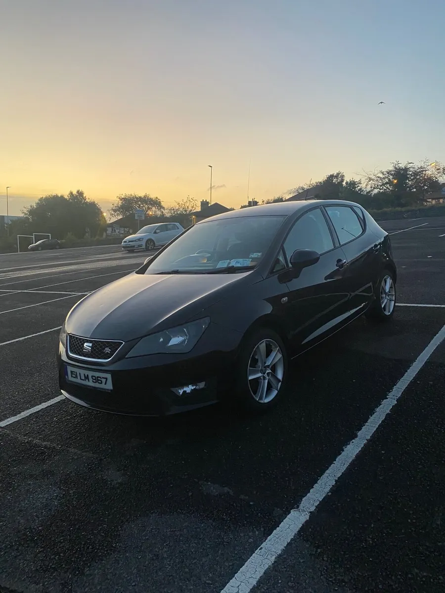 2015 SEAT Ibiza 1.6 Diesel – Black, 5-Door! - Image 1