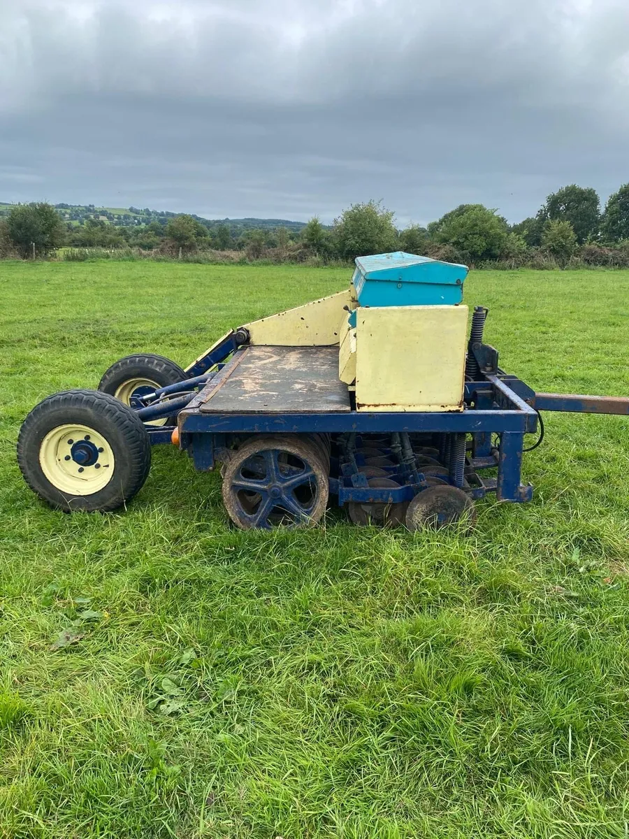 Mower Uni drill grass seeder - Image 2